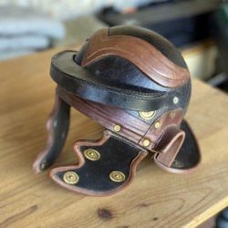 GALLIC HELMET IN LEATHER